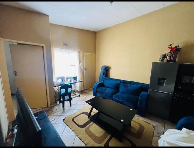 3 BEDROOM HOUSE FOR SALE IN BLOUBOSRAND